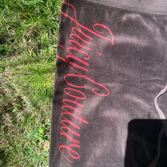 Brown velvet juicy couture sweats w/ red logo - Picture 2 of 3